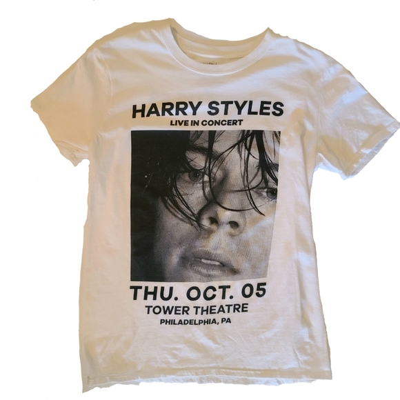 Harry Styles Other - NWOT Harry Styles Authentic Tower Theater 2017 Tee